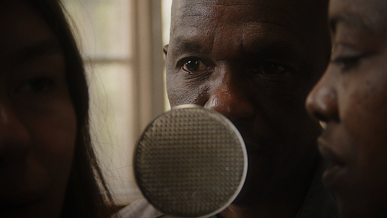 hold on to her backdrop