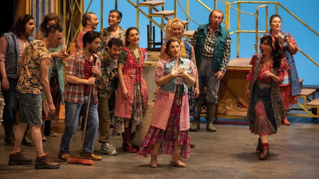 L'elixir d'amour - Donizetti - Angers Nantes opéra backdrop