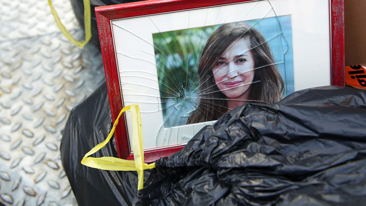 De doe-het-zelf Dictatuur backdrop