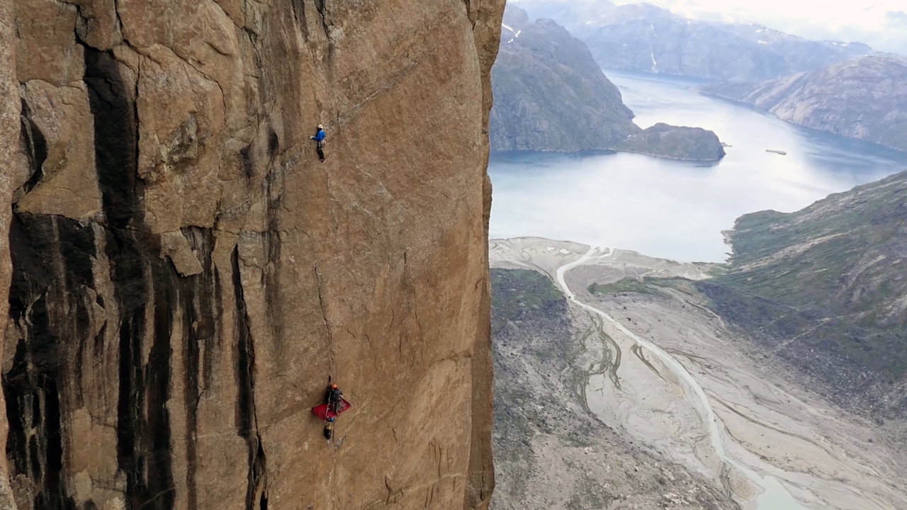 Big Walls Big Seas backdrop