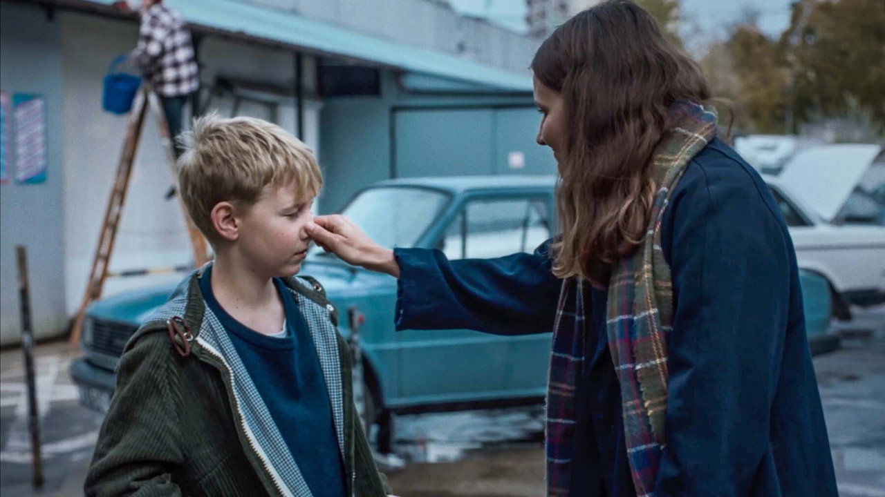 Hushes and Phonics backdrop