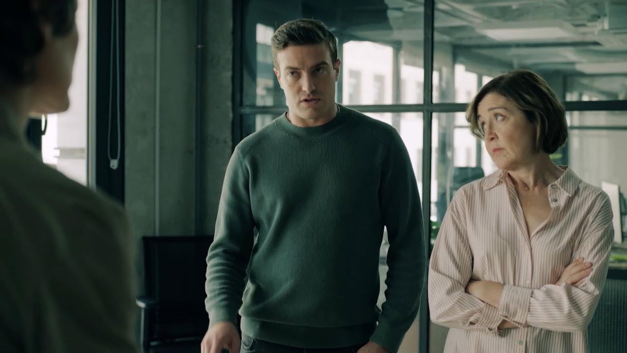 Laura and the mystery of the bride that waited too long backdrop