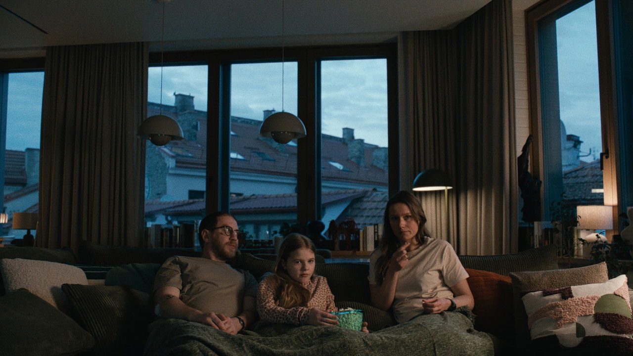 How to Divorce During the War backdrop