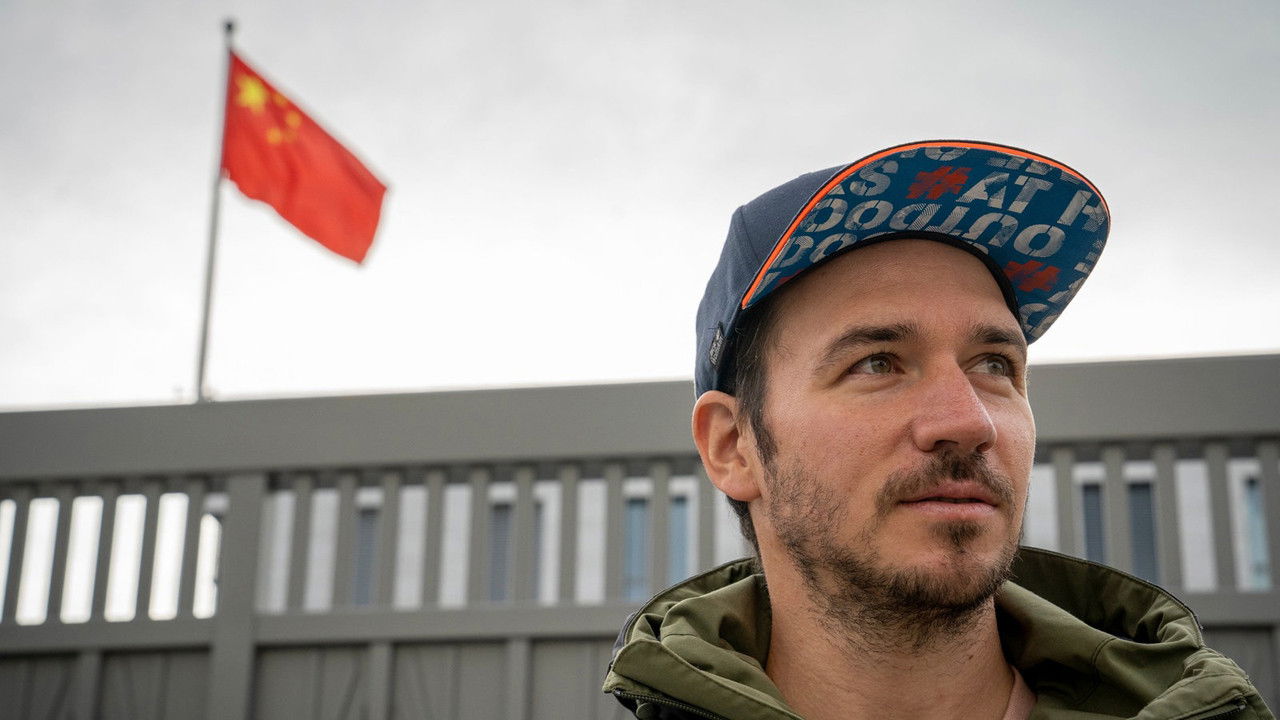 Spiel mit dem Feuer - Wer braucht noch dieses Olympia? backdrop