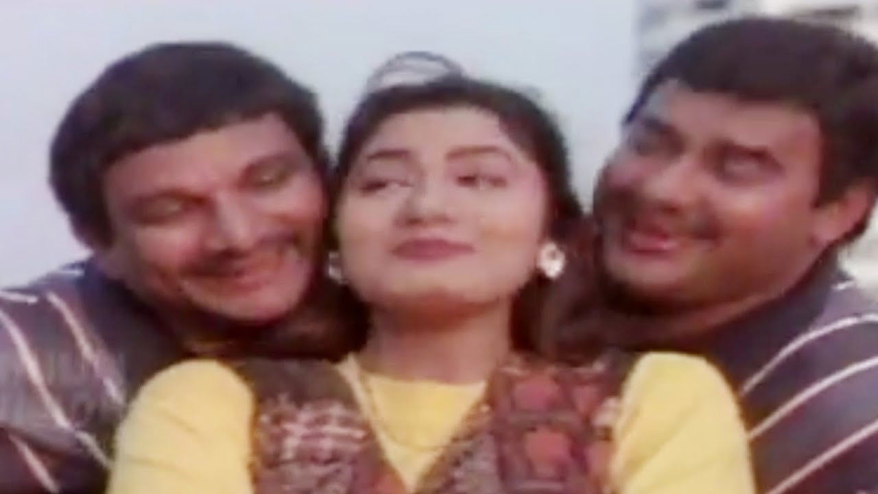 Siamese Irattakal backdrop