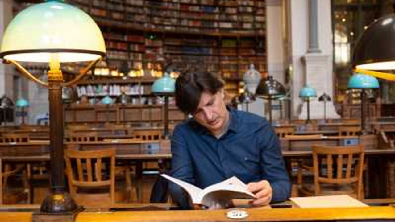 Villa-Lobos em Paris backdrop