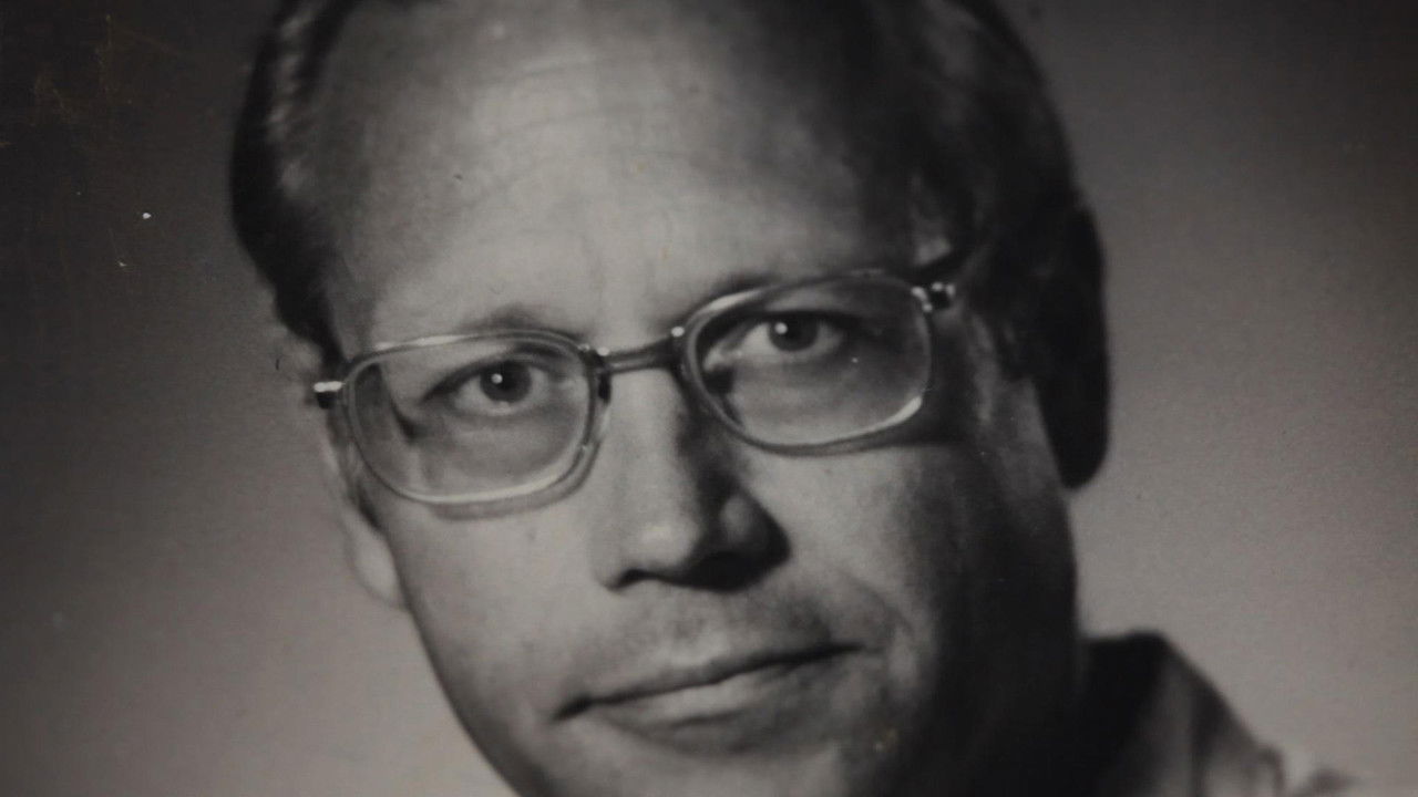 27 Thoughts About My Father backdrop