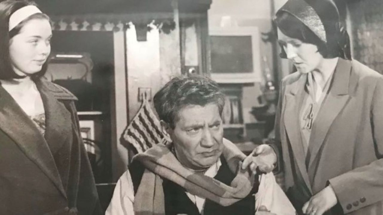 Bindle (One of Them Days) backdrop