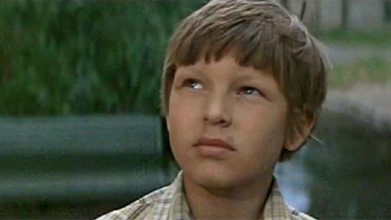 I Want Him to Come backdrop