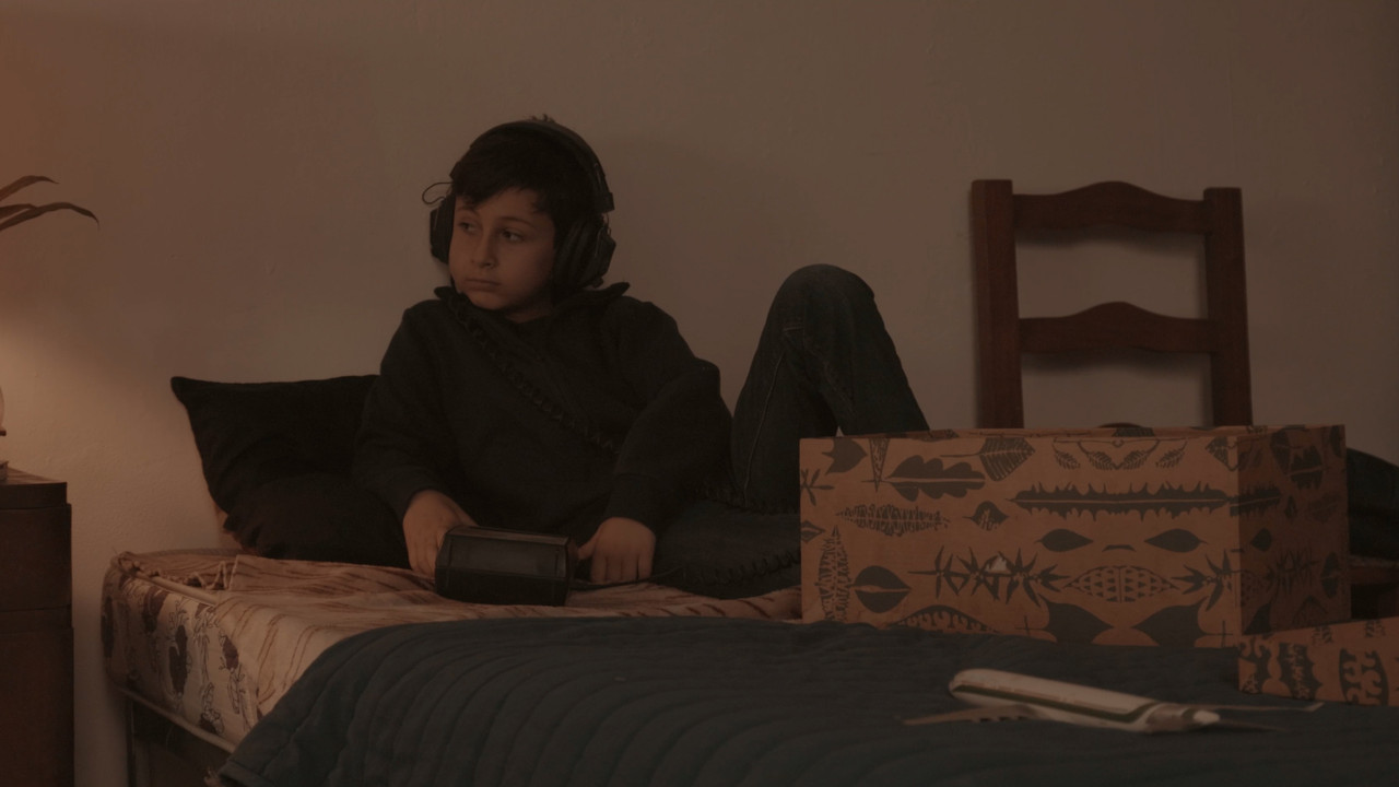 Dulce Bellum Inexpertis backdrop