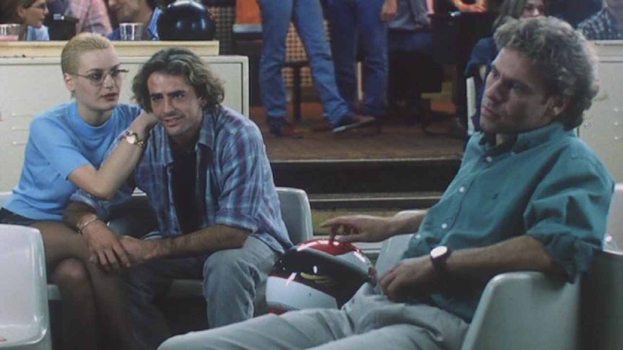 Giovani e belli backdrop