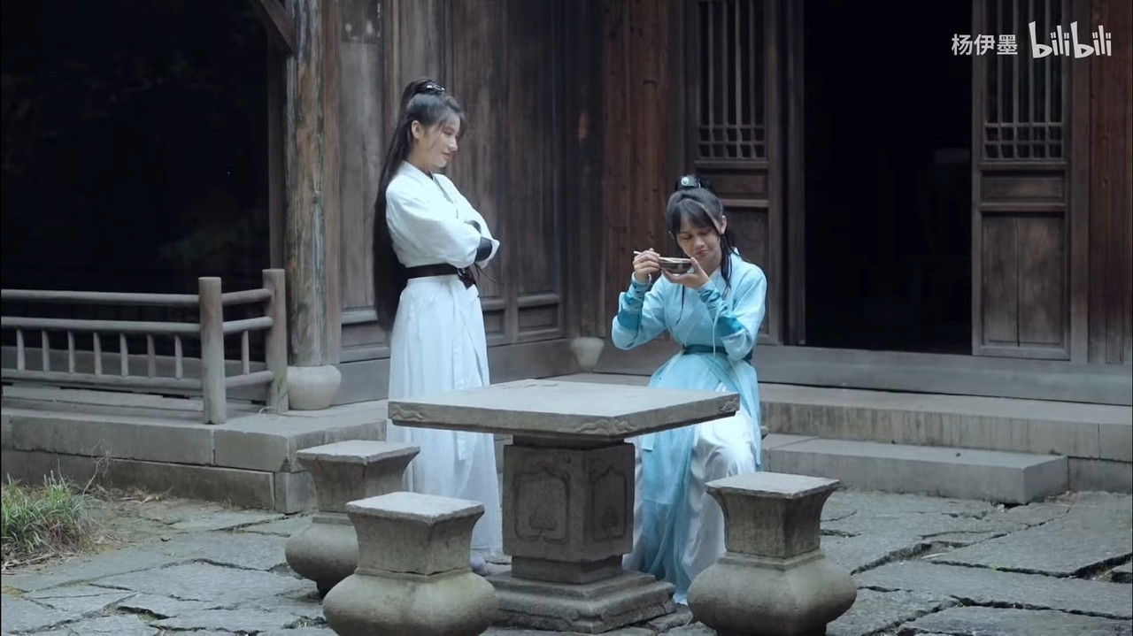 Xiaoshimei's Strategy Guide for Winning Her Shijie's Heart backdrop