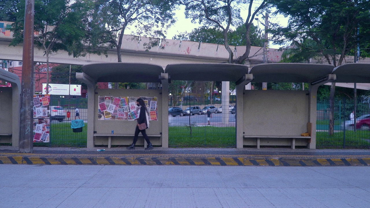 Urbano Invisível backdrop