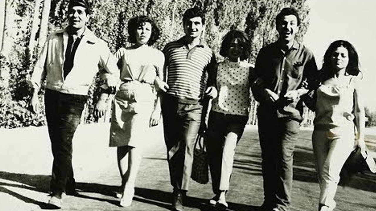 Seh Ta Bezan Bahador backdrop