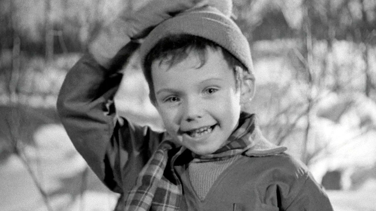 Father of Four: In the Snow backdrop