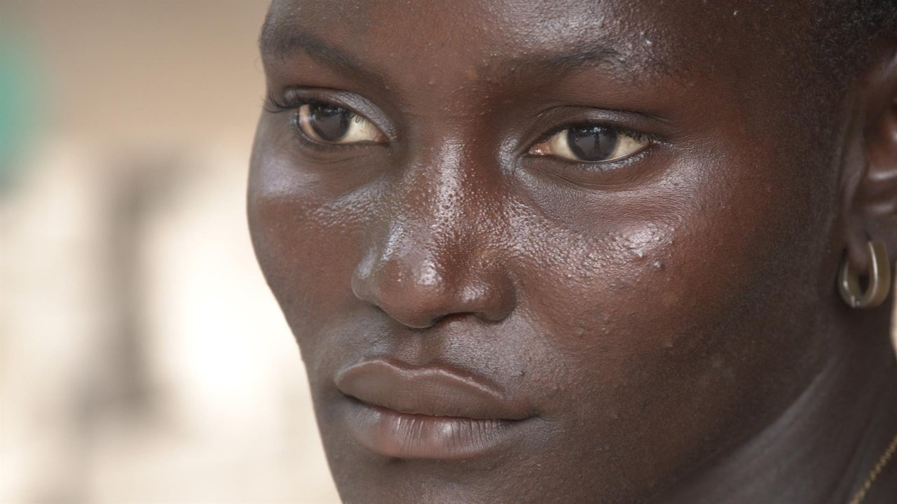 Queens of Orango backdrop