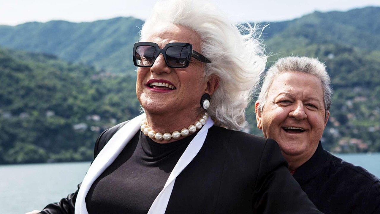 Amici Come Prima backdrop