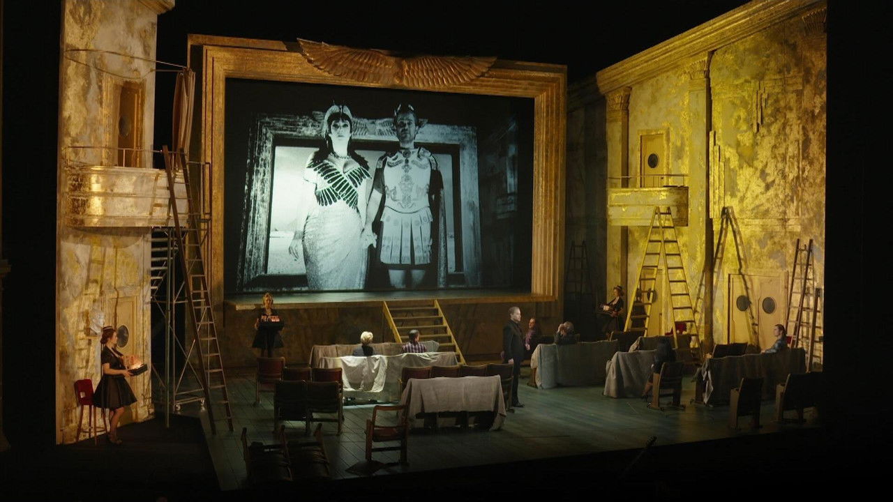 Giulio Cesare in Egitto backdrop