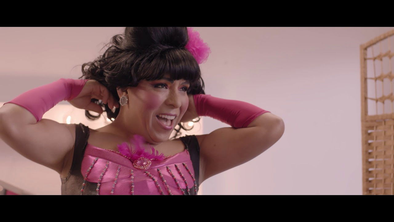 Is He My Girlfriend? backdrop