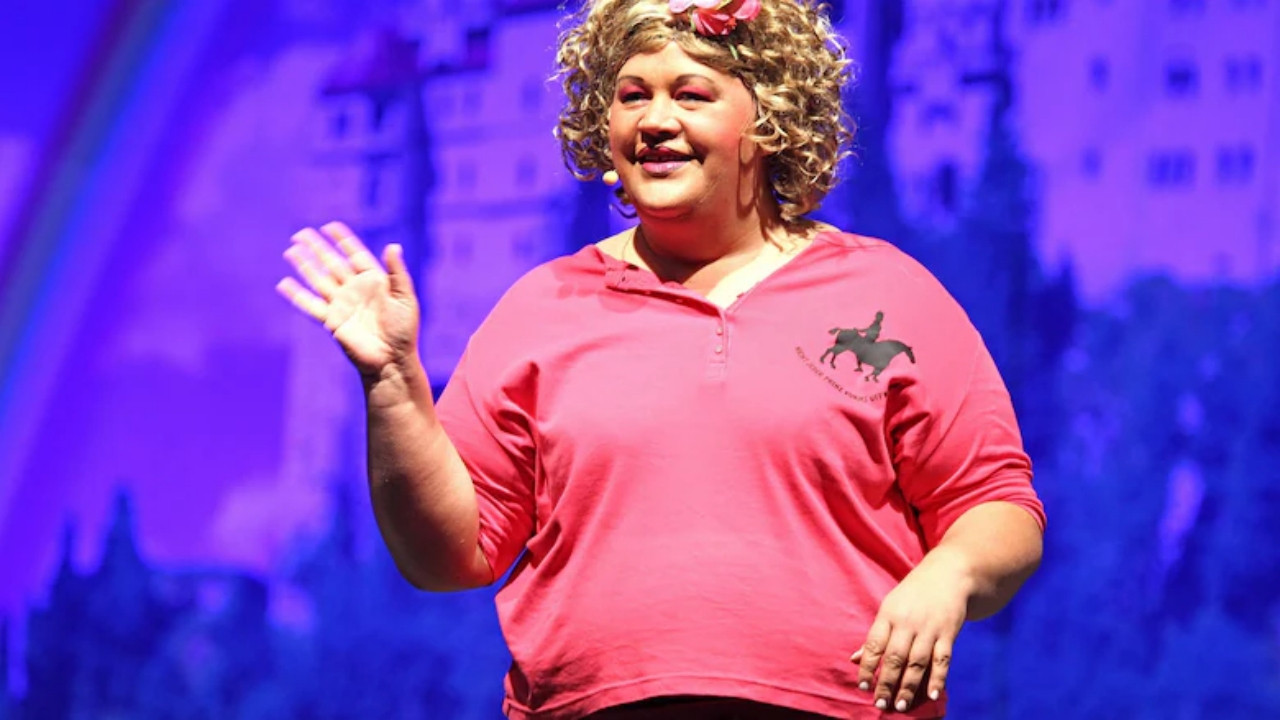 Cindy aus Marzahn - 20 Jahre Pink backdrop