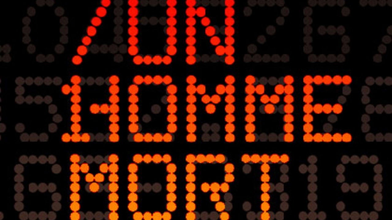 Un homme mort backdrop