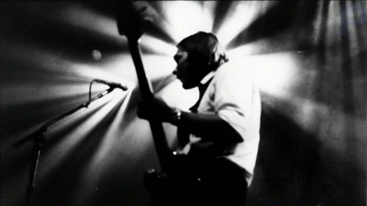 Pavement: Live In Seattle, 1999 & Live In Manchester, 1999 backdrop