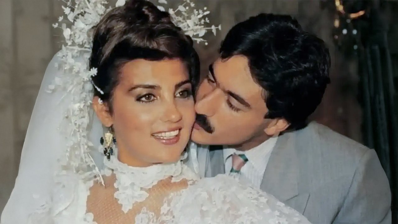 Babamız Eğleniyor backdrop