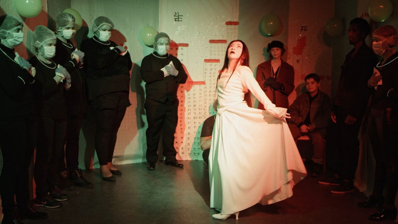 Le Papillon de Fukushima backdrop