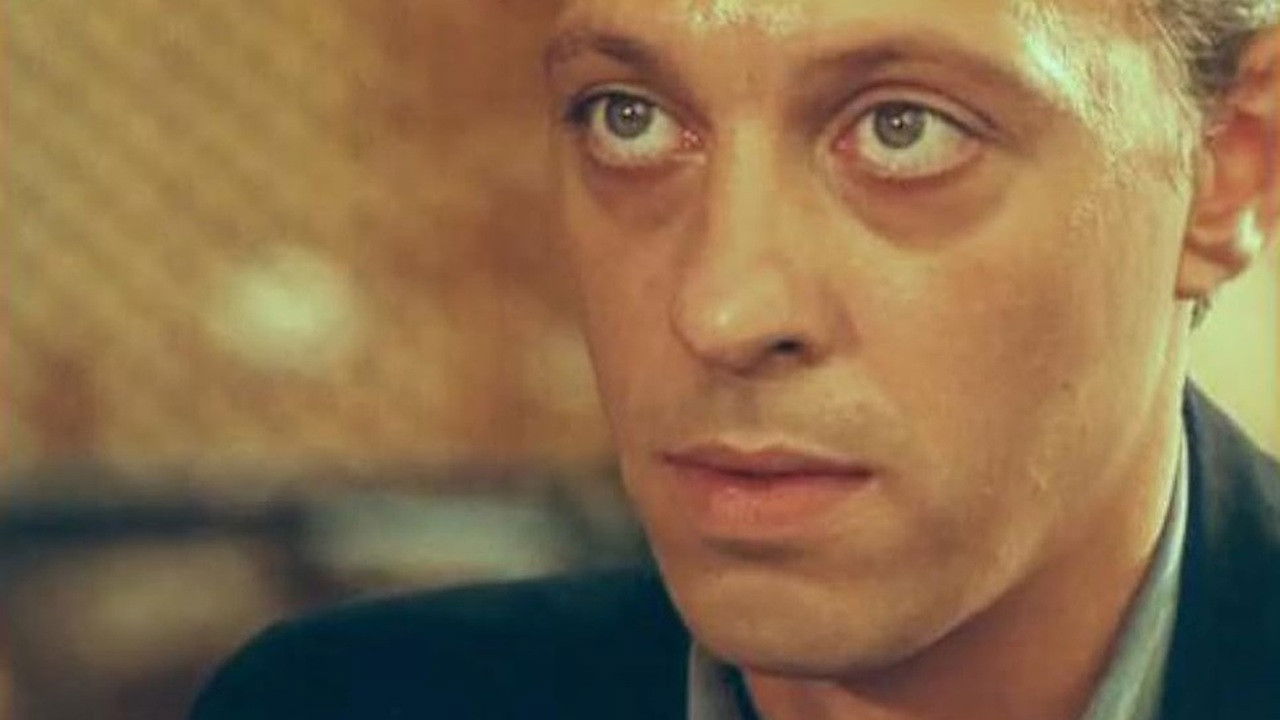 A Woman for Me backdrop