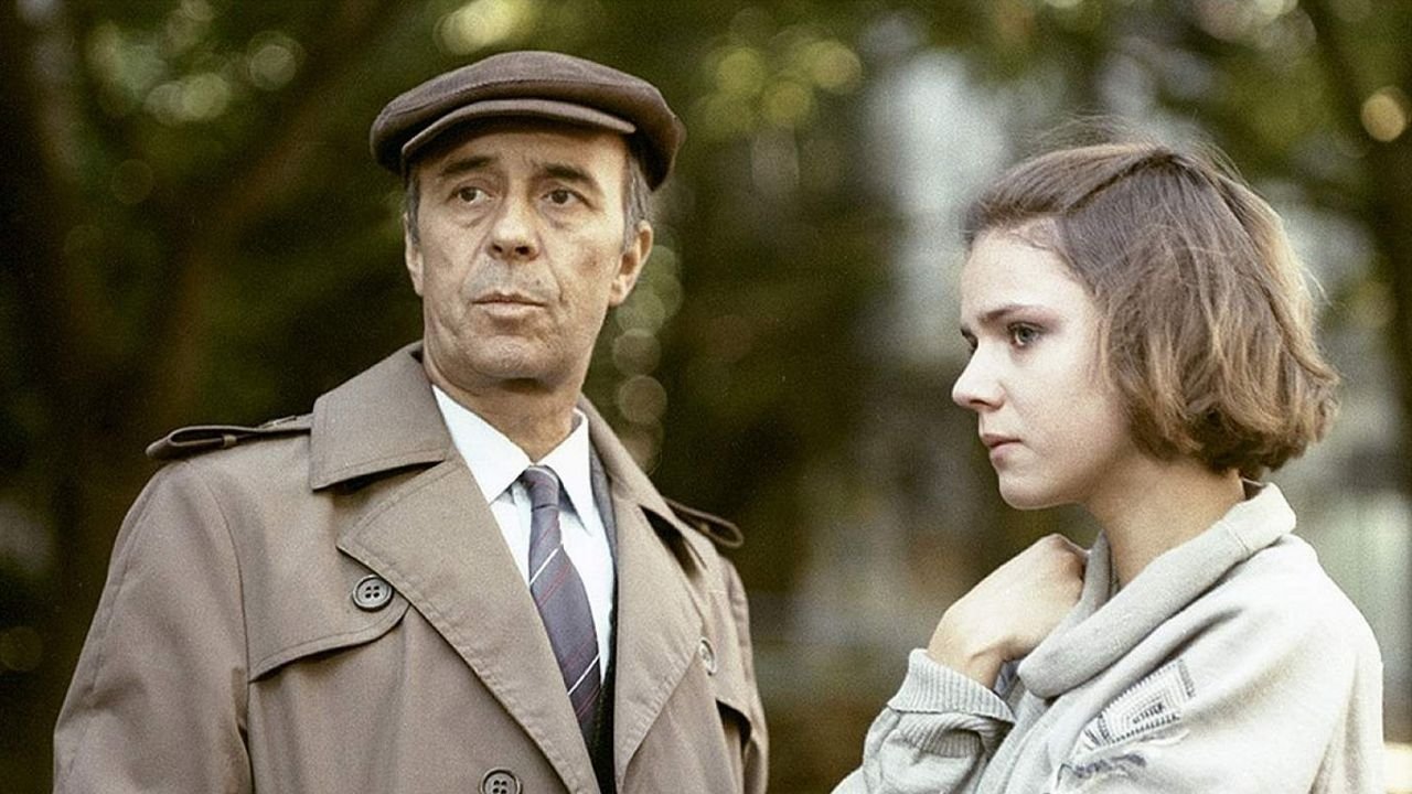 Through Main Street with an Orchestra backdrop