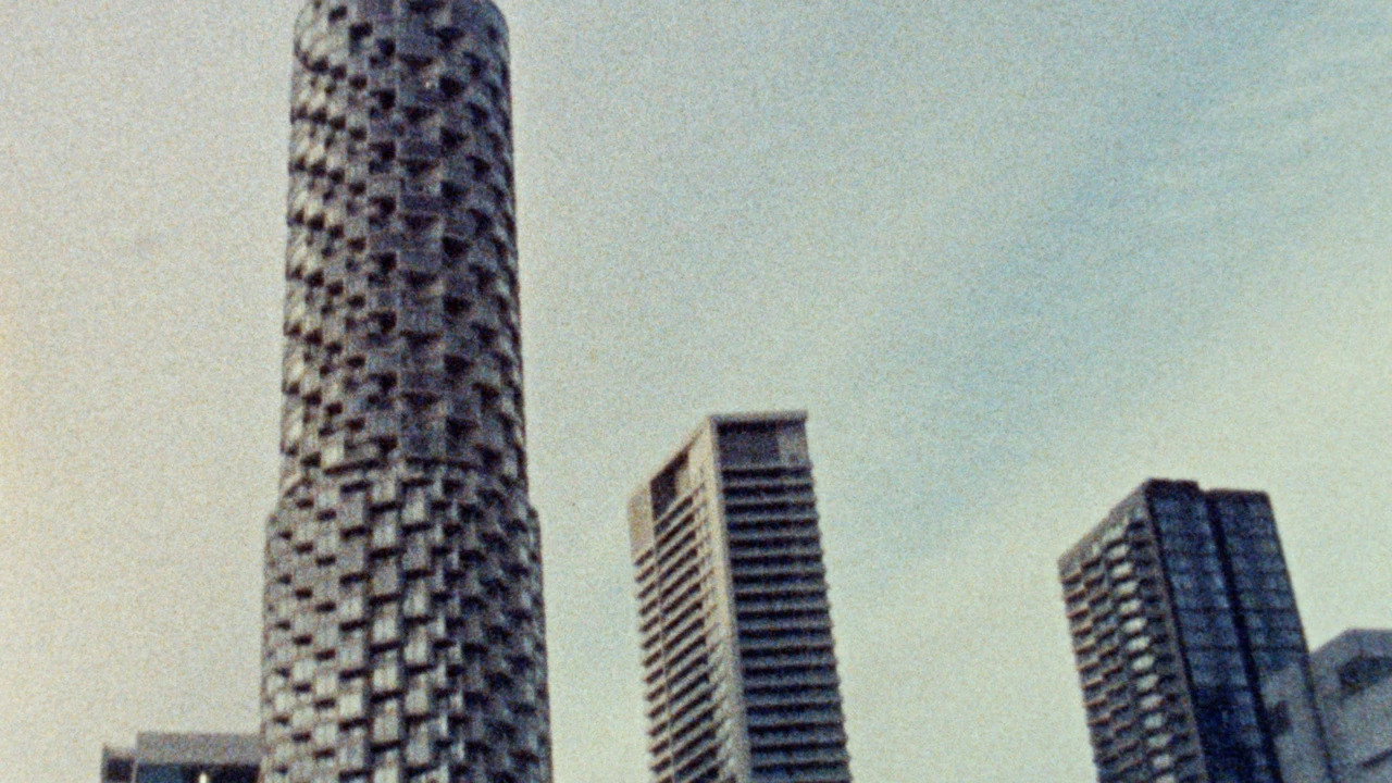 A Theory I Dreamt Up in London backdrop