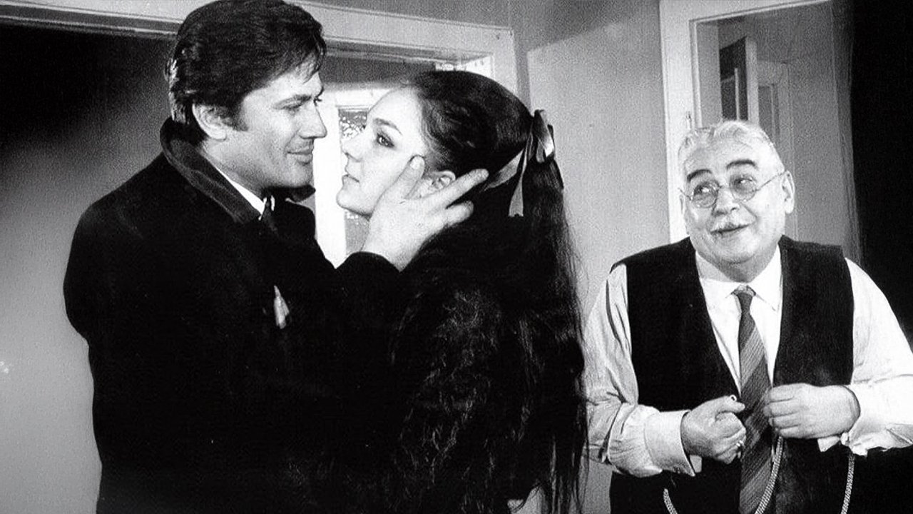 Şafak Sökmesin backdrop