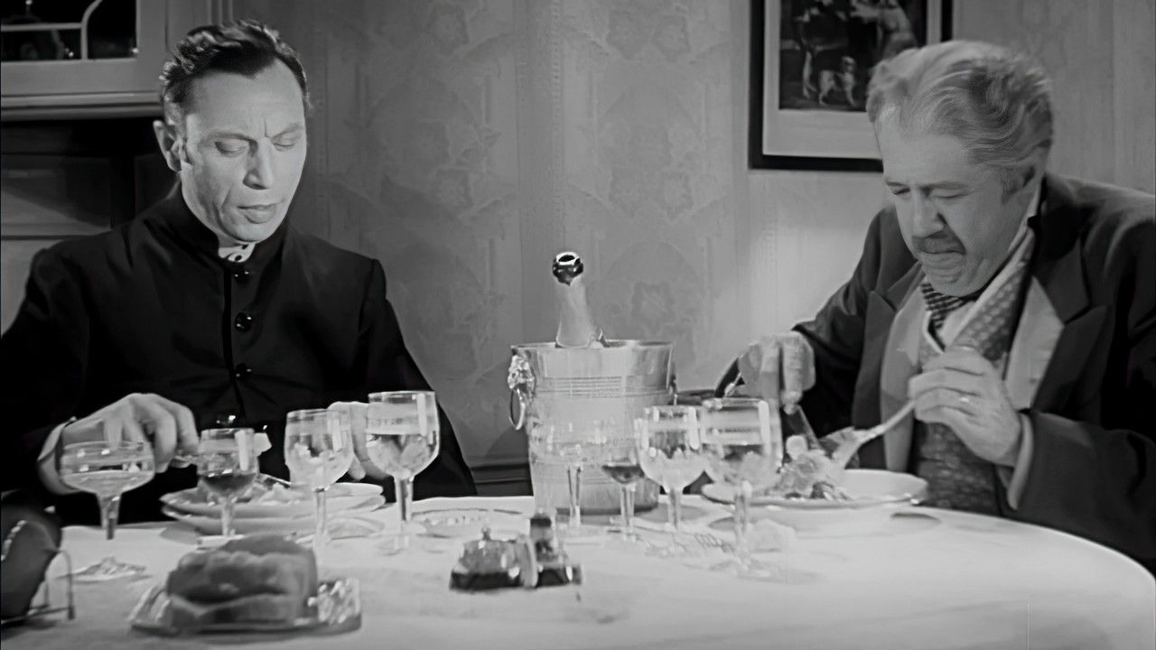 Bizarre, Bizarre backdrop