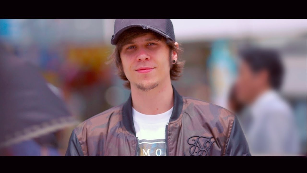 De Rubén a Rubius: El Viaje de un Virtual Hero backdrop