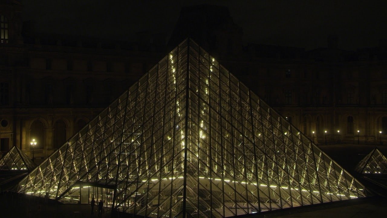 A Night at the Louvre: Leonardo da Vinci backdrop