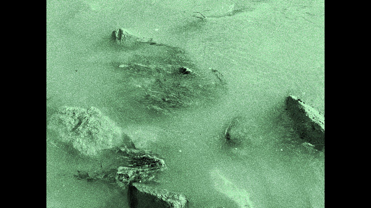 M.T. - Mar Terreno backdrop