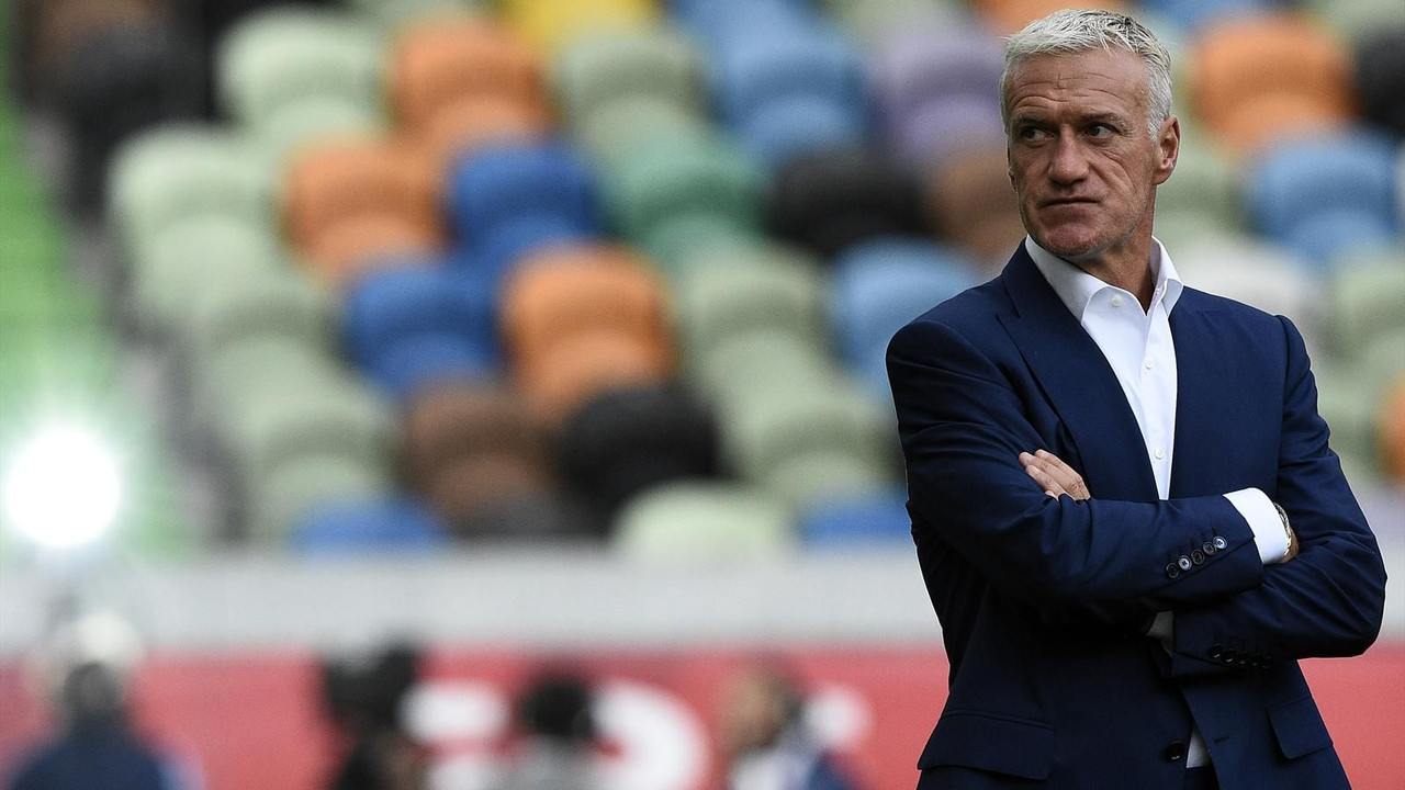 Didier Deschamps, les secrets d'une légende backdrop
