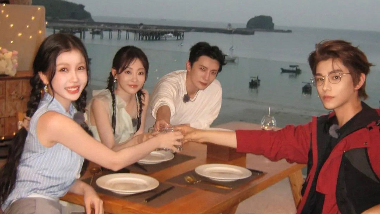 The Shining Stars backdrop