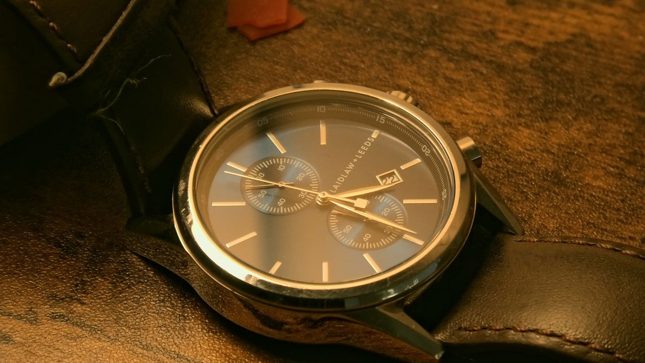 Last Minute backdrop