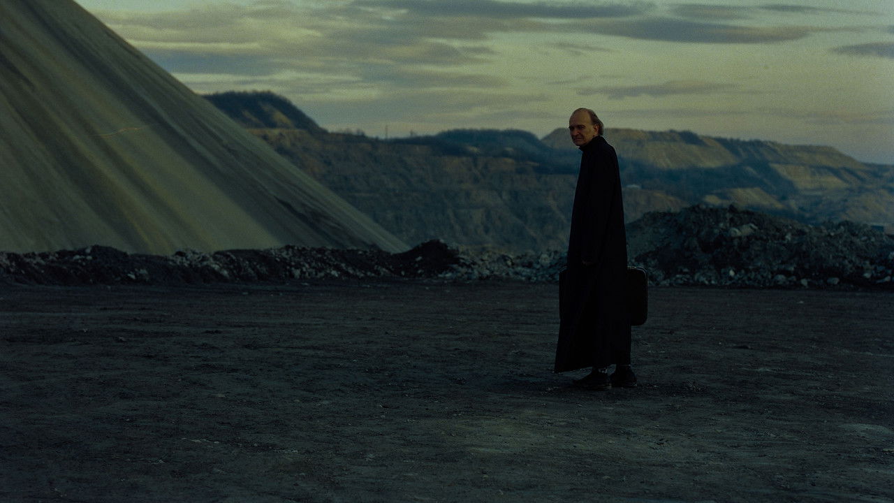 Sun Never Again backdrop