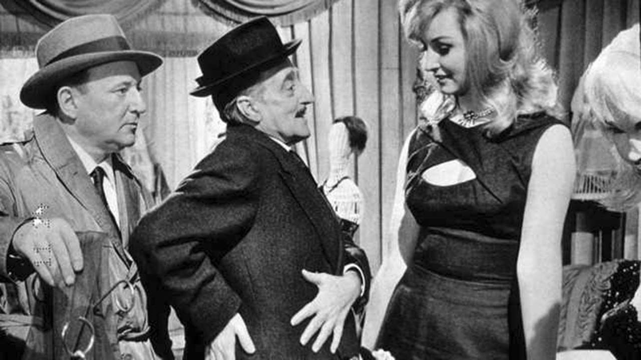 Totò vs the Four backdrop