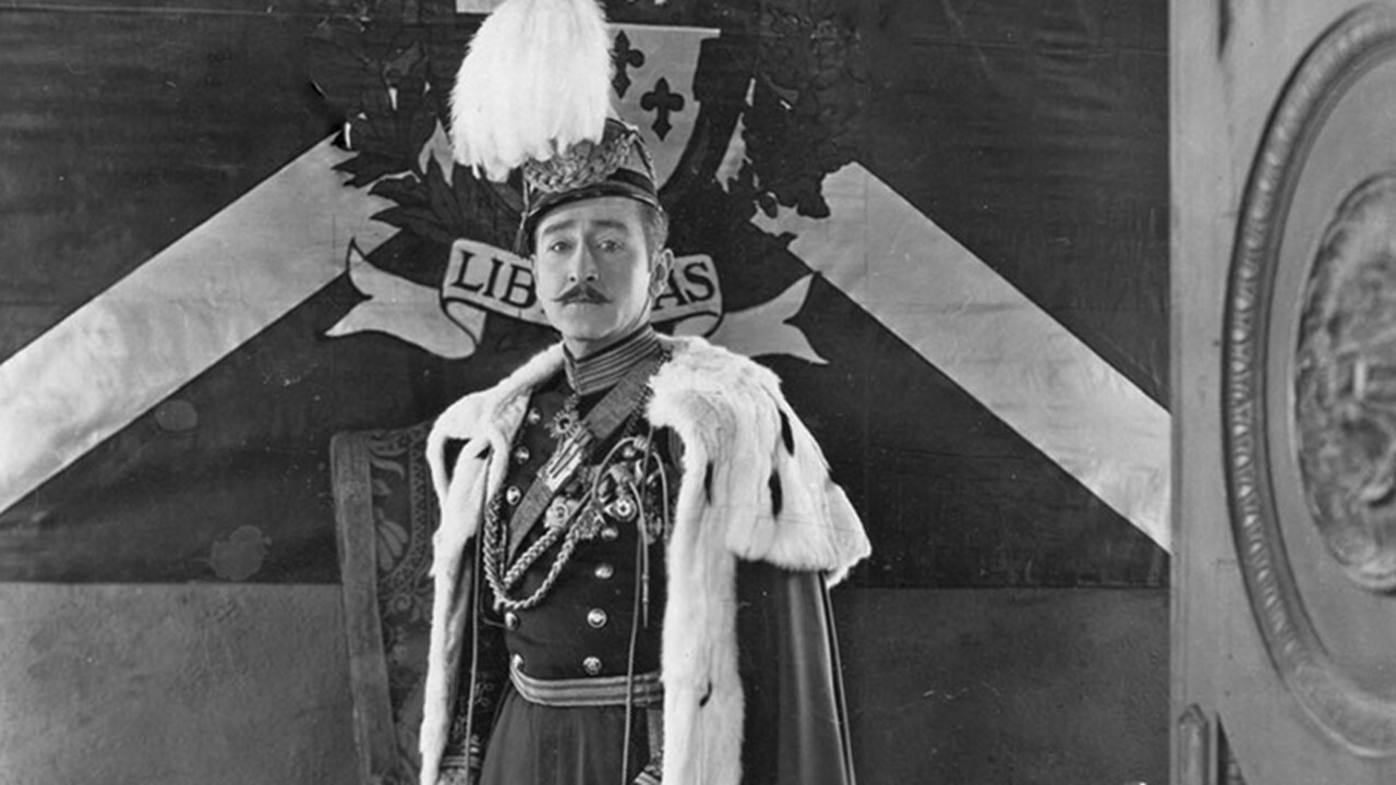 The King On Main Street backdrop