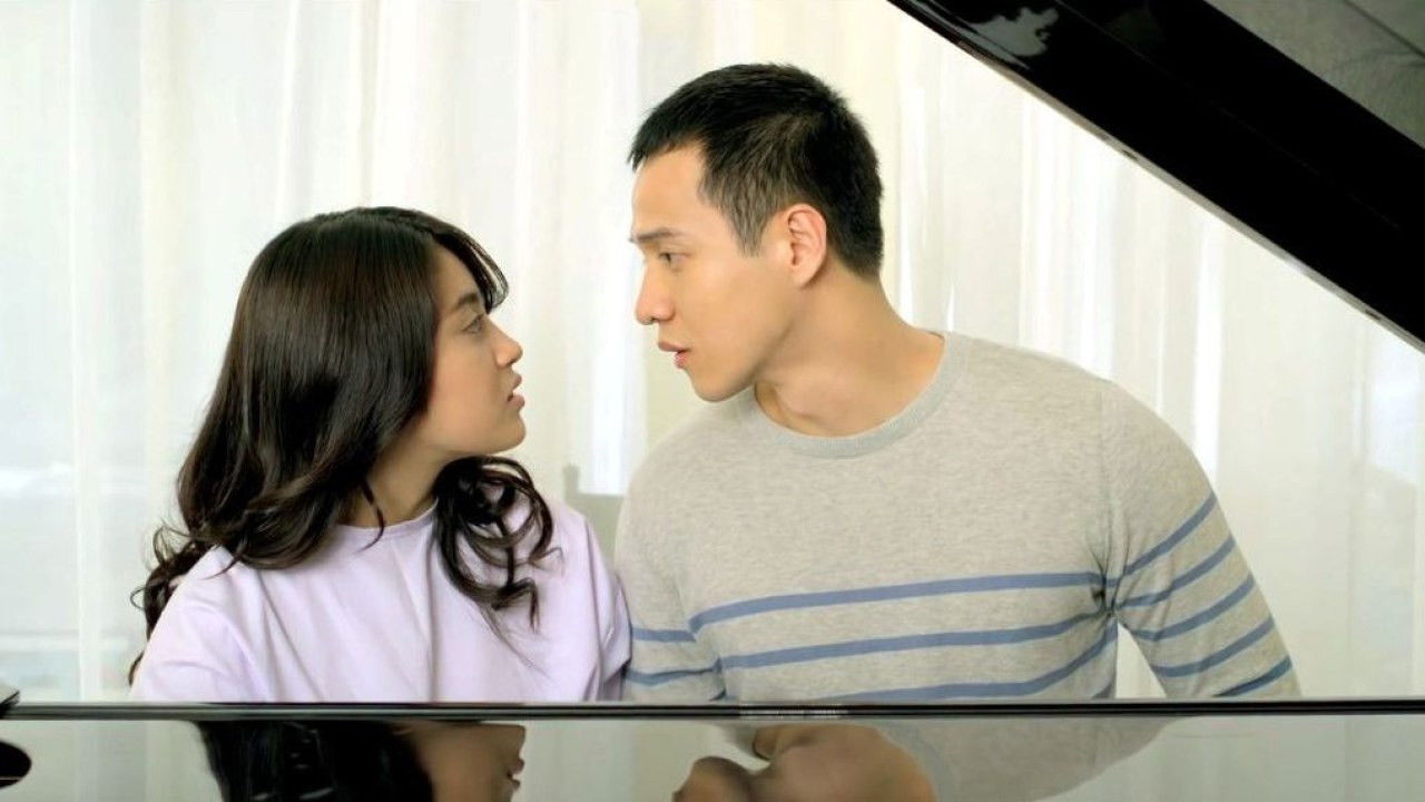 Sunshine Becomes You backdrop