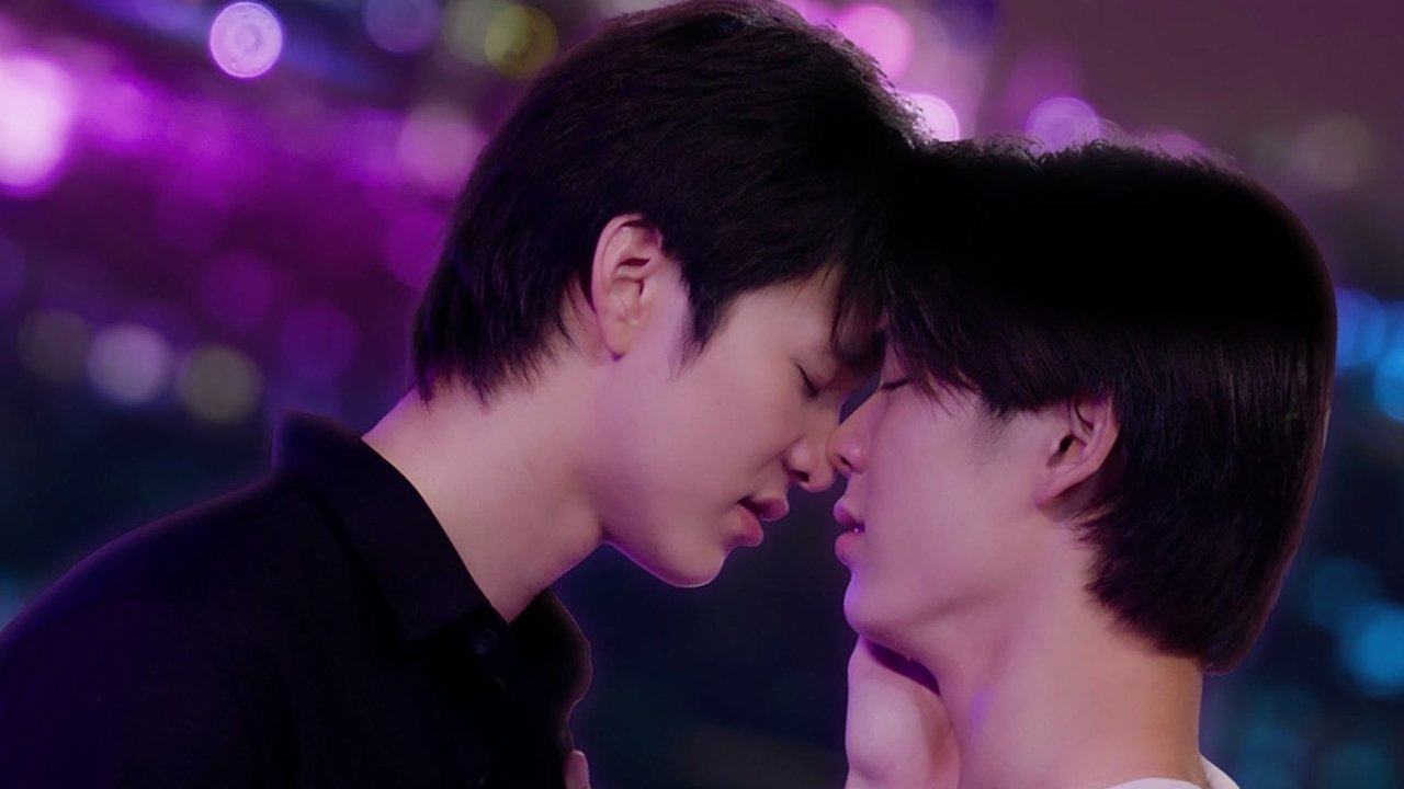 Ai Long Nhai backdrop