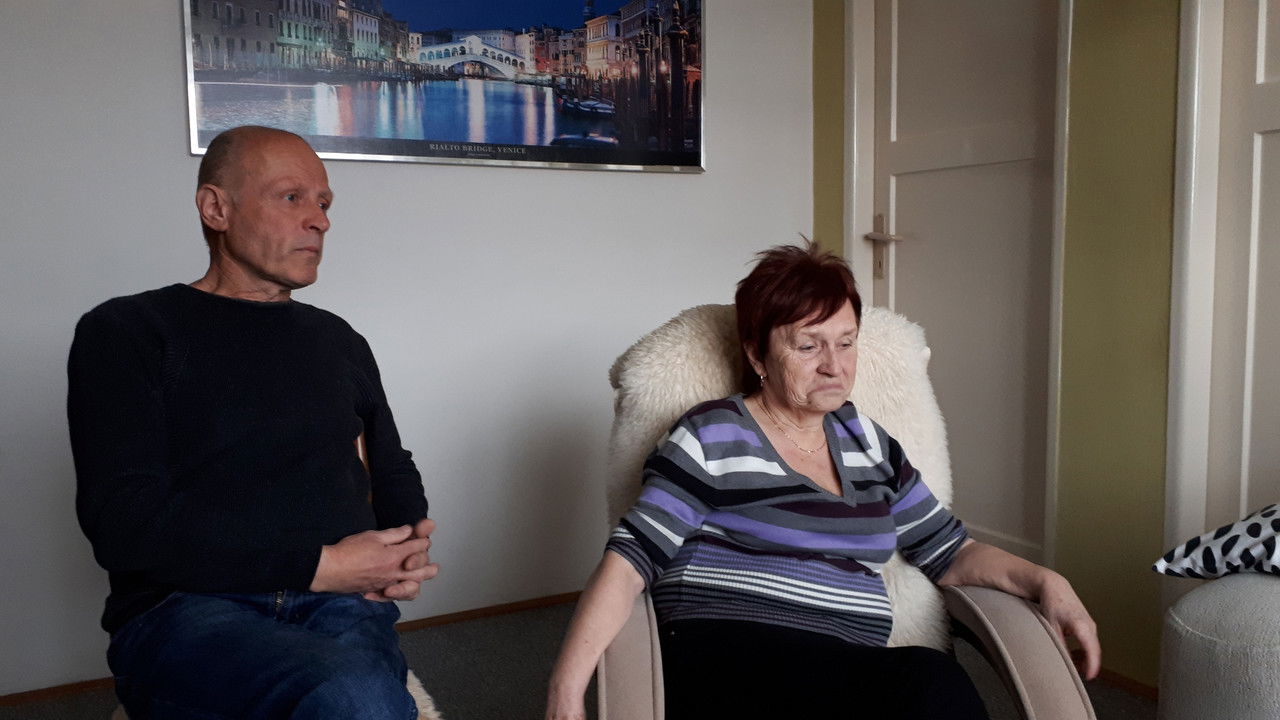 Z lásky nenávist 3: Domácí násilí na seniorech backdrop