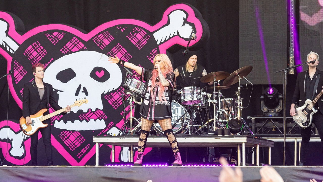 Avril Lavigne en concert au Main Square Festival 2024 backdrop