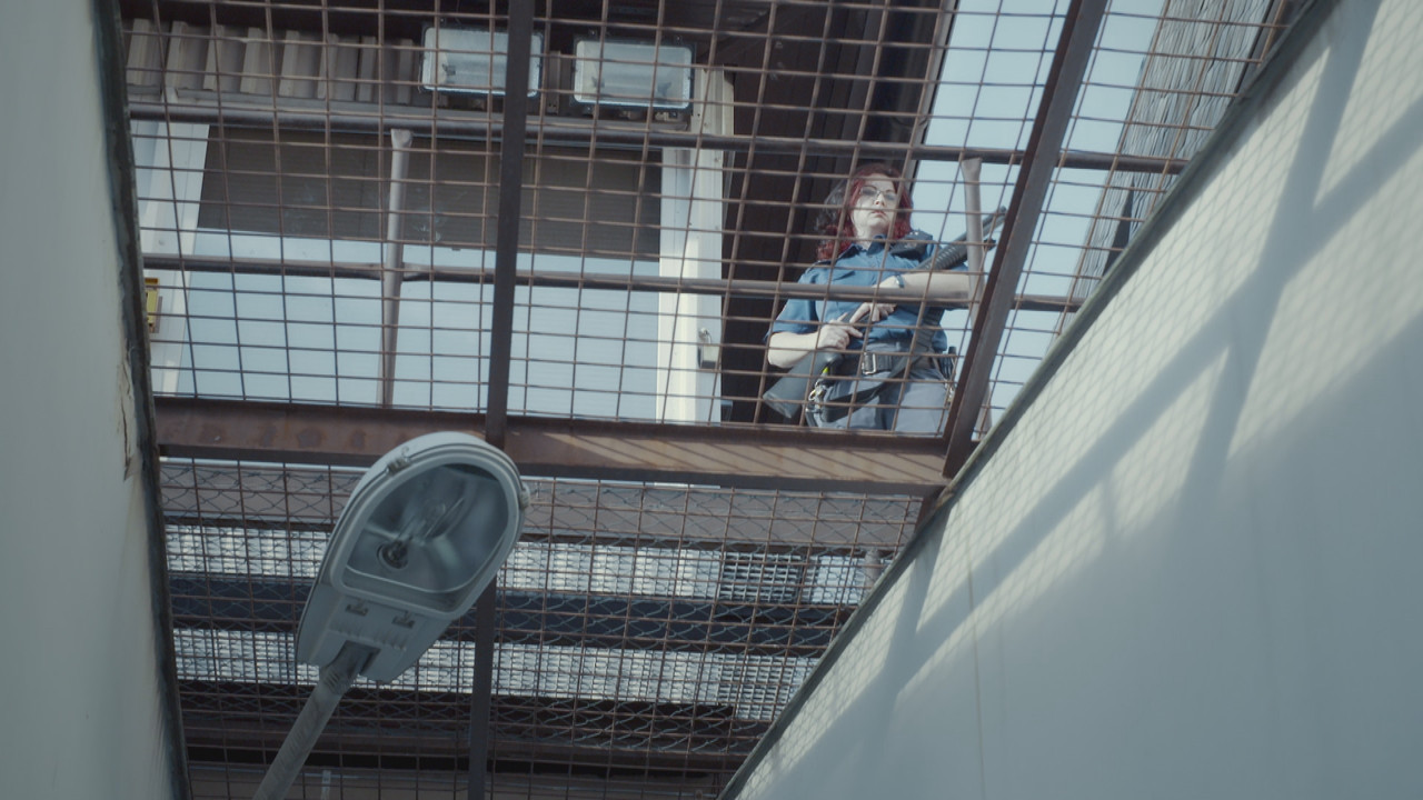 Uzamčený svět backdrop