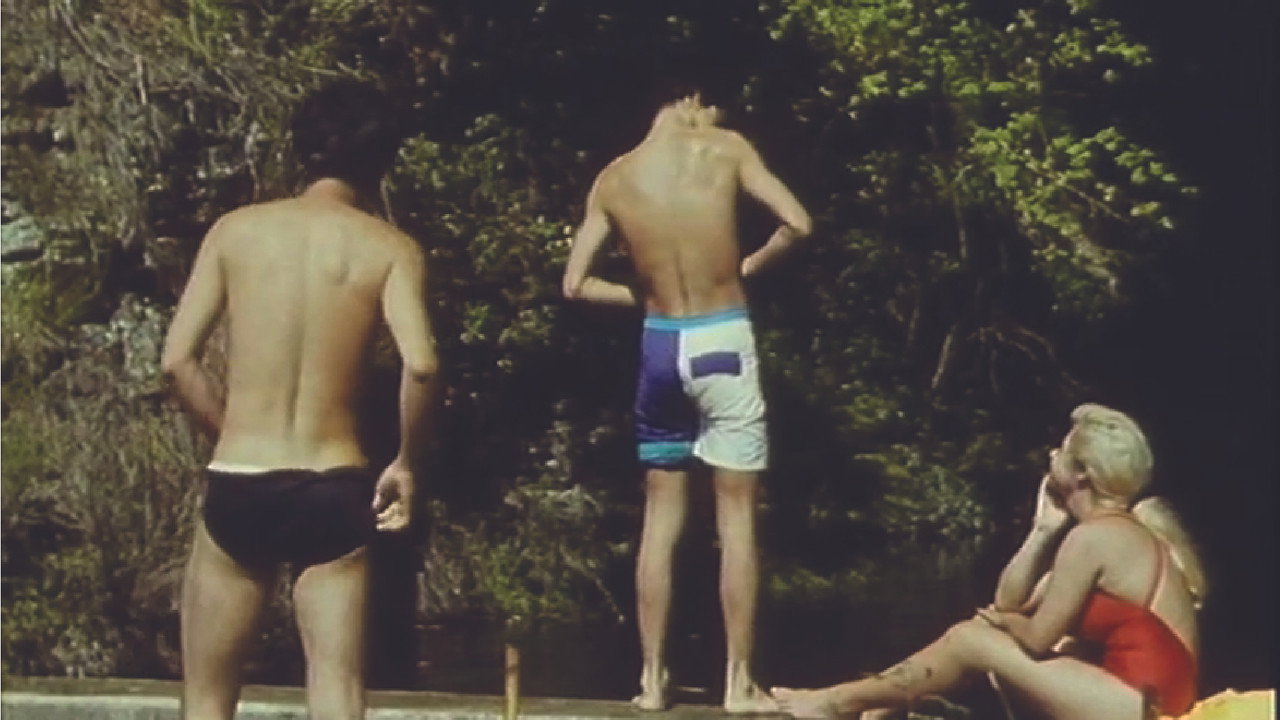 Les baigneurs backdrop