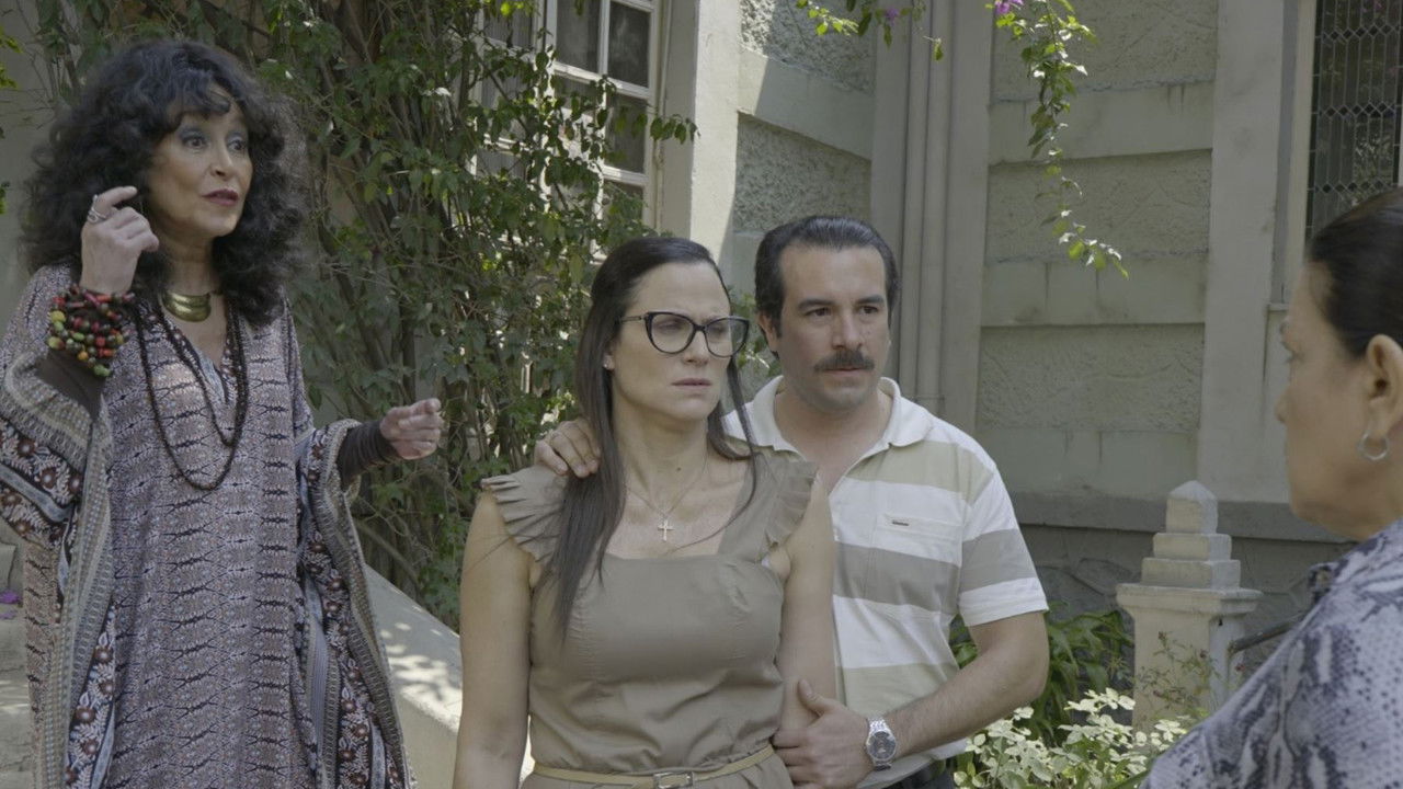 Queens Without a Crown backdrop