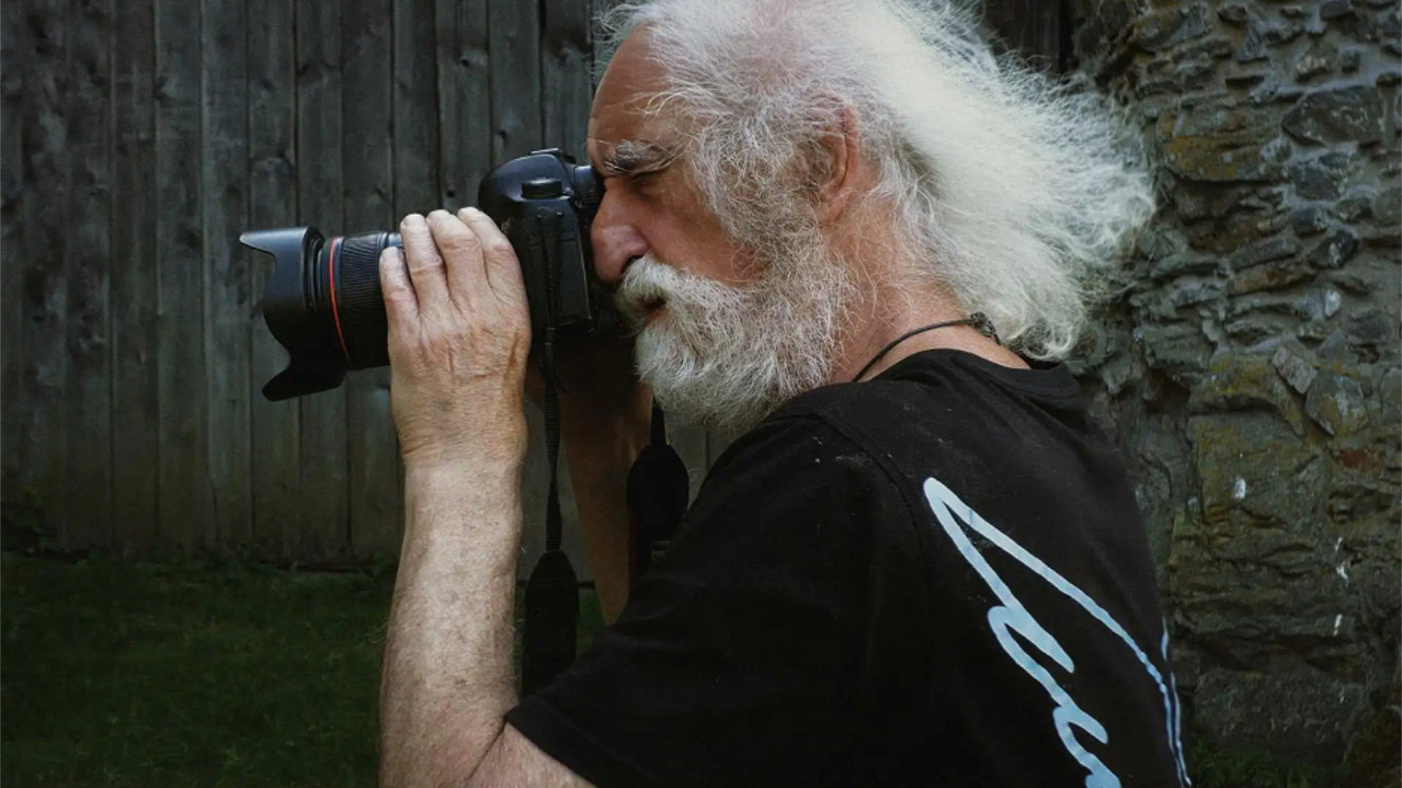 Štreit – I photograph, therefore I am backdrop